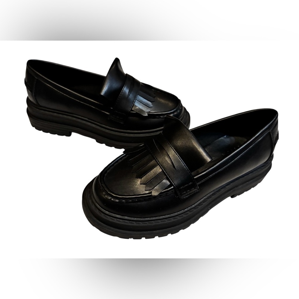 ASOS Majesty Chunky Fringe Loafers Black Lug Sole Dark Academia Size 5